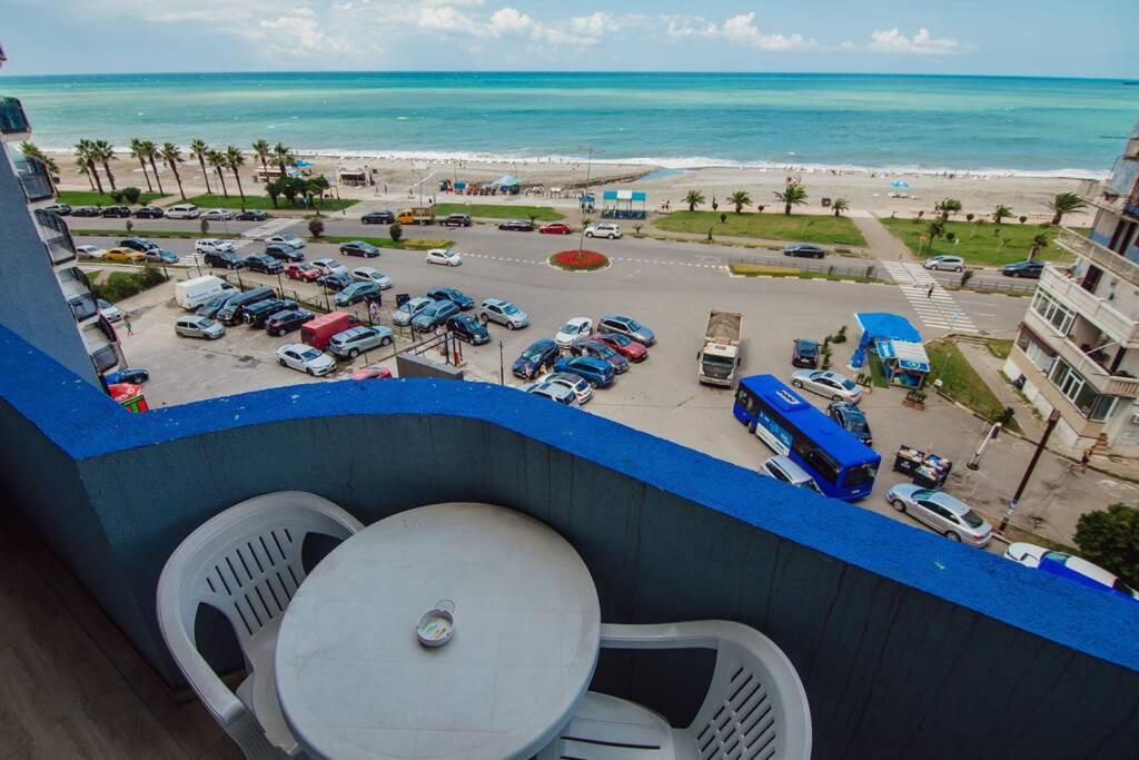 Beachfronts Cando With Balcony & Sunset Location * Батуми