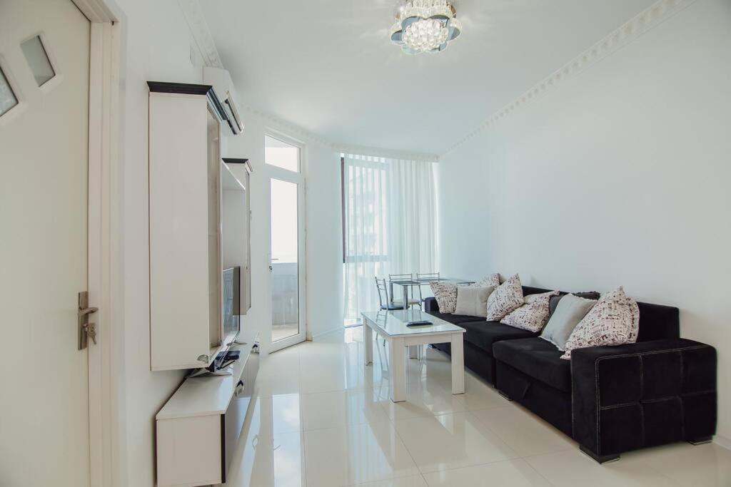 Beachfronts Cando With Balcony & Sunset Location Батуми