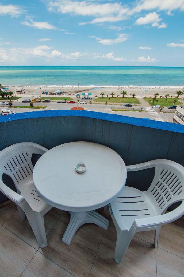 Beachfronts Cando With Balcony & Sunset Location Апартаменты *