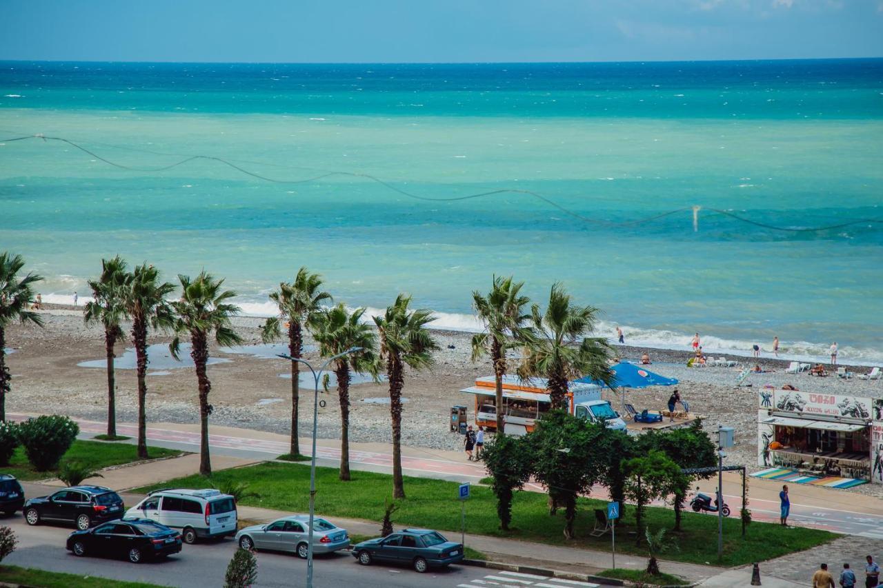 Апартаменты Beachfronts Cando With Balcony & Sunset Location *